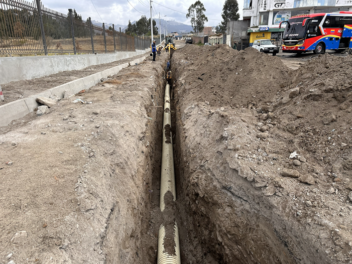 Municipio de Riobamba y Riobamba EP ejecutan obra de alcantarillado en Lourdes Macají